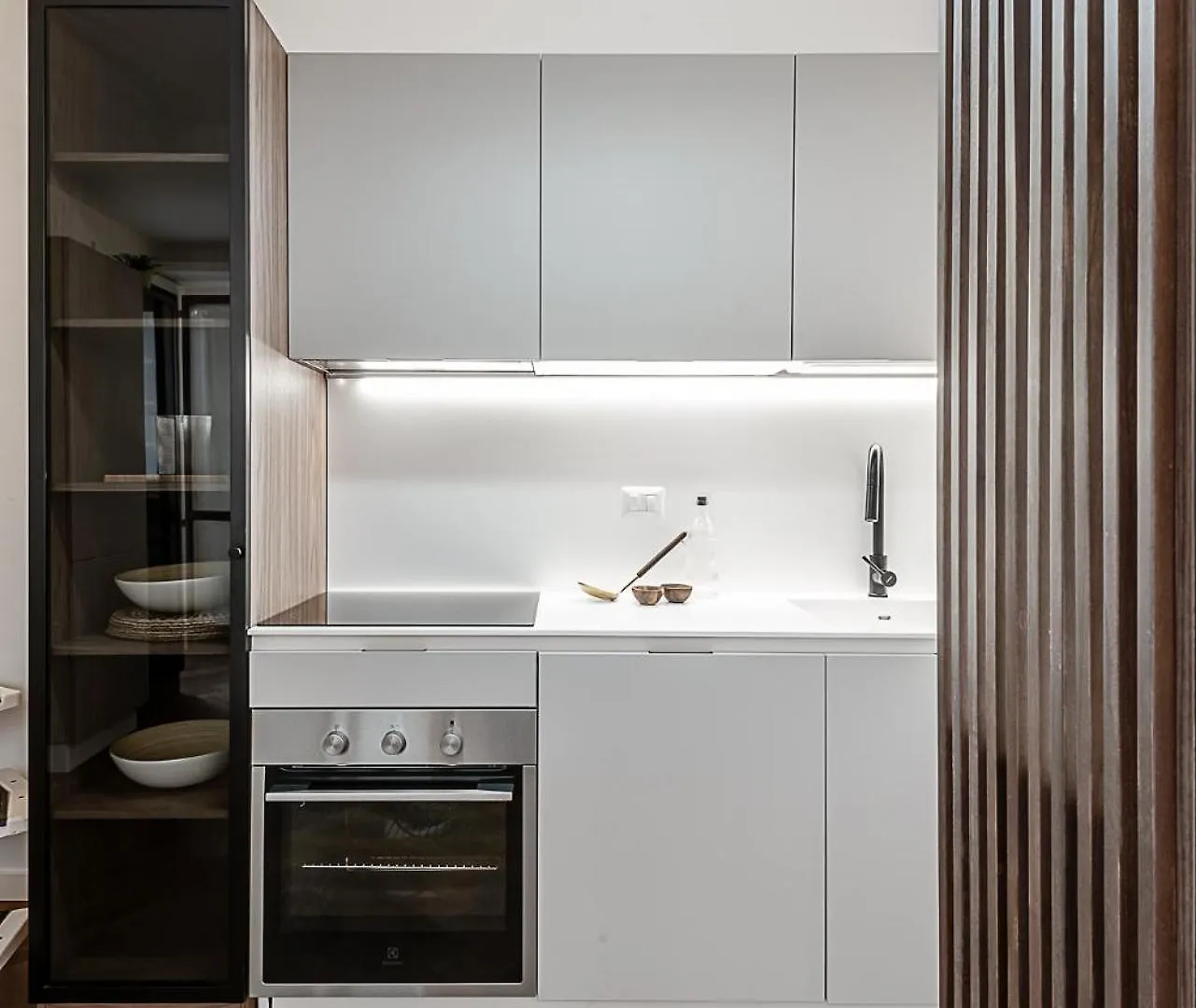 Stayeasy Argelati40 - Penthouse With 2 Bedrooms, 2 Bathrooms And Terrace - Navigli ميلان شقة