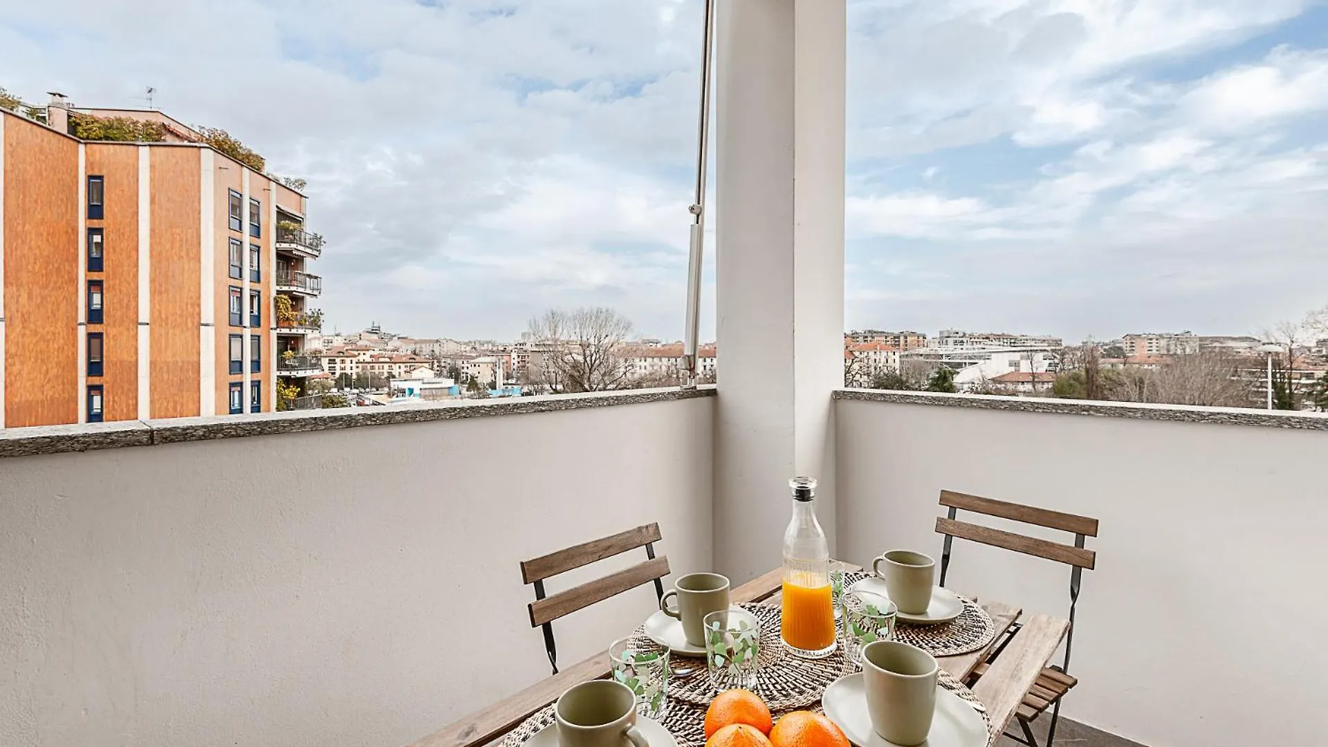 Stayeasy Argelati40 - Penthouse With 2 Bedrooms, 2 Bathrooms And Terrace - Navigli Milan Italy