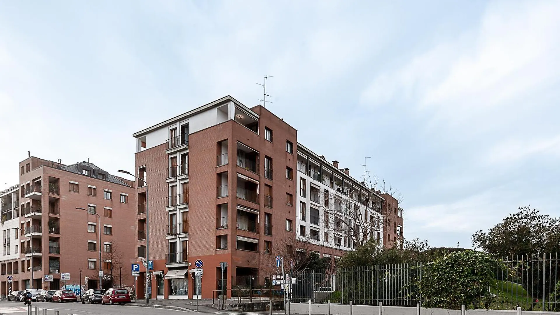 Stayeasy Argelati40 - Penthouse With 2 Bedrooms, 2 Bathrooms And Terrace - Navigli Milan