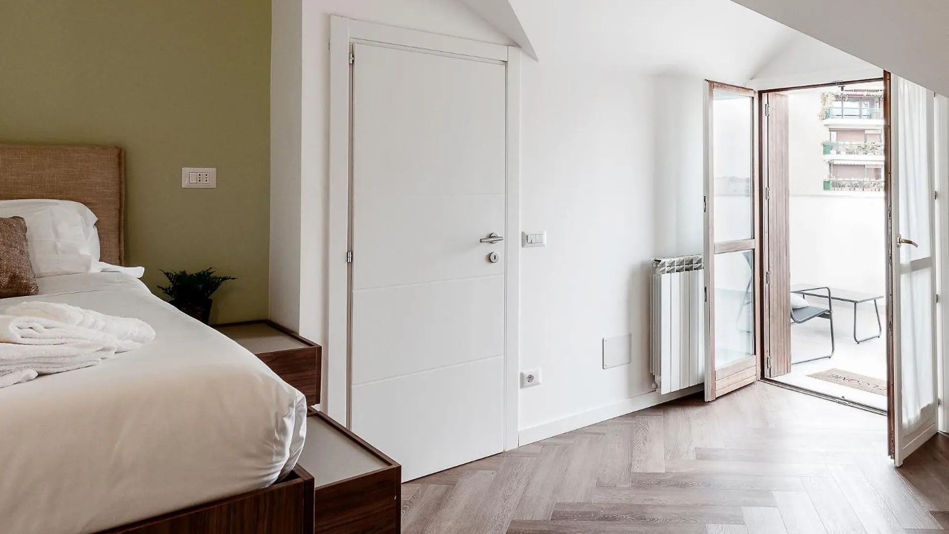 Stayeasy Argelati40 - Penthouse With 2 Bedrooms, 2 Bathrooms And Terrace - Navigli Milan