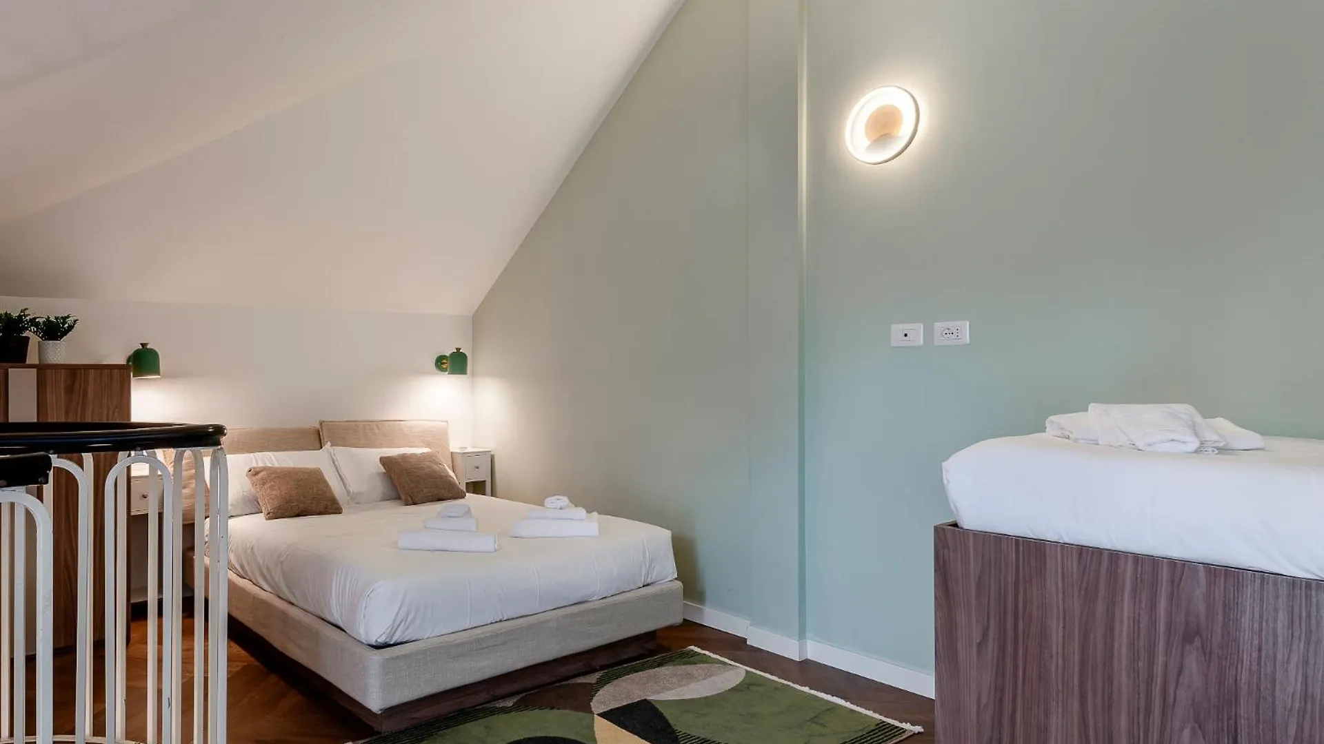 Stayeasy Argelati40 - Penthouse With 2 Bedrooms, 2 Bathrooms And Terrace - Navigli Milan Apartment