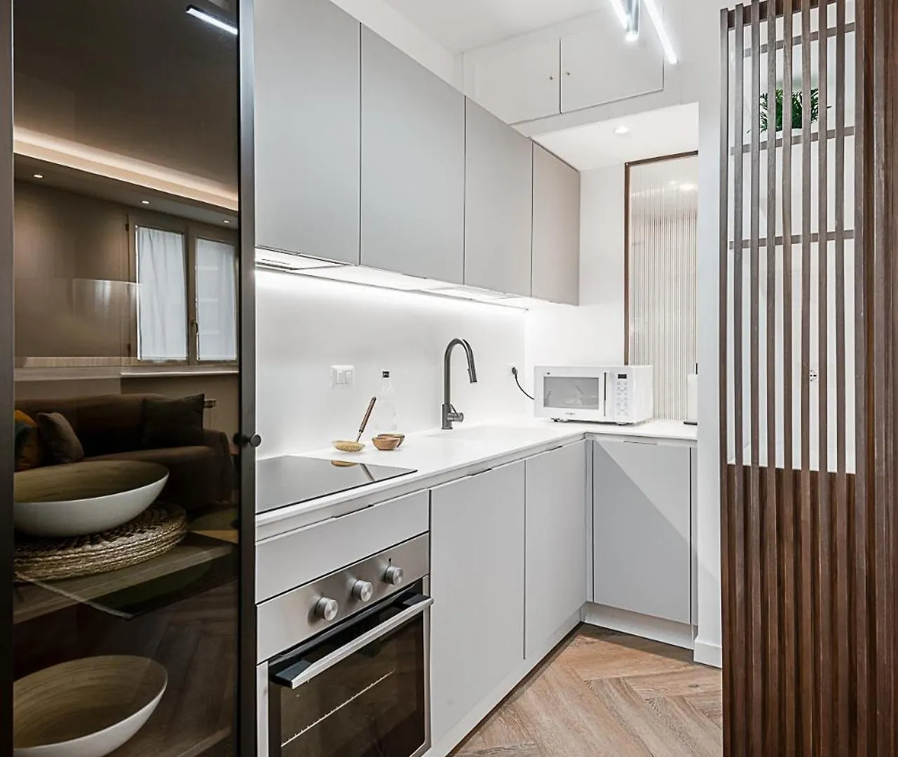 Stayeasy Argelati40 - Penthouse With 2 Bedrooms, 2 Bathrooms And Terrace - Navigli Milan